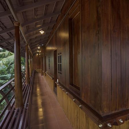 Kuttichira Heritage Home Alappuzha Exterior photo